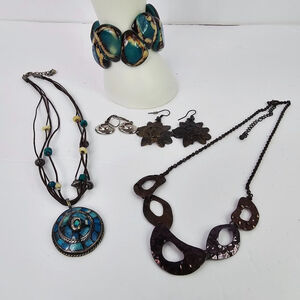 Boho Fashion Jewelry Lot 5 Items